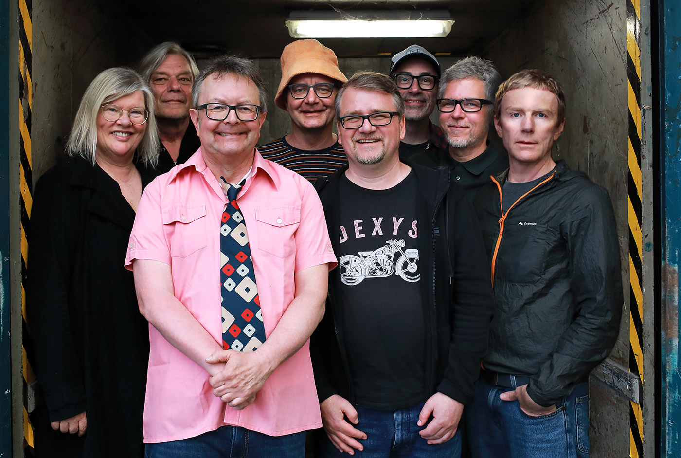 Die Schlagerstars von Dr. Schulthaiß stecken im Aufzug fest